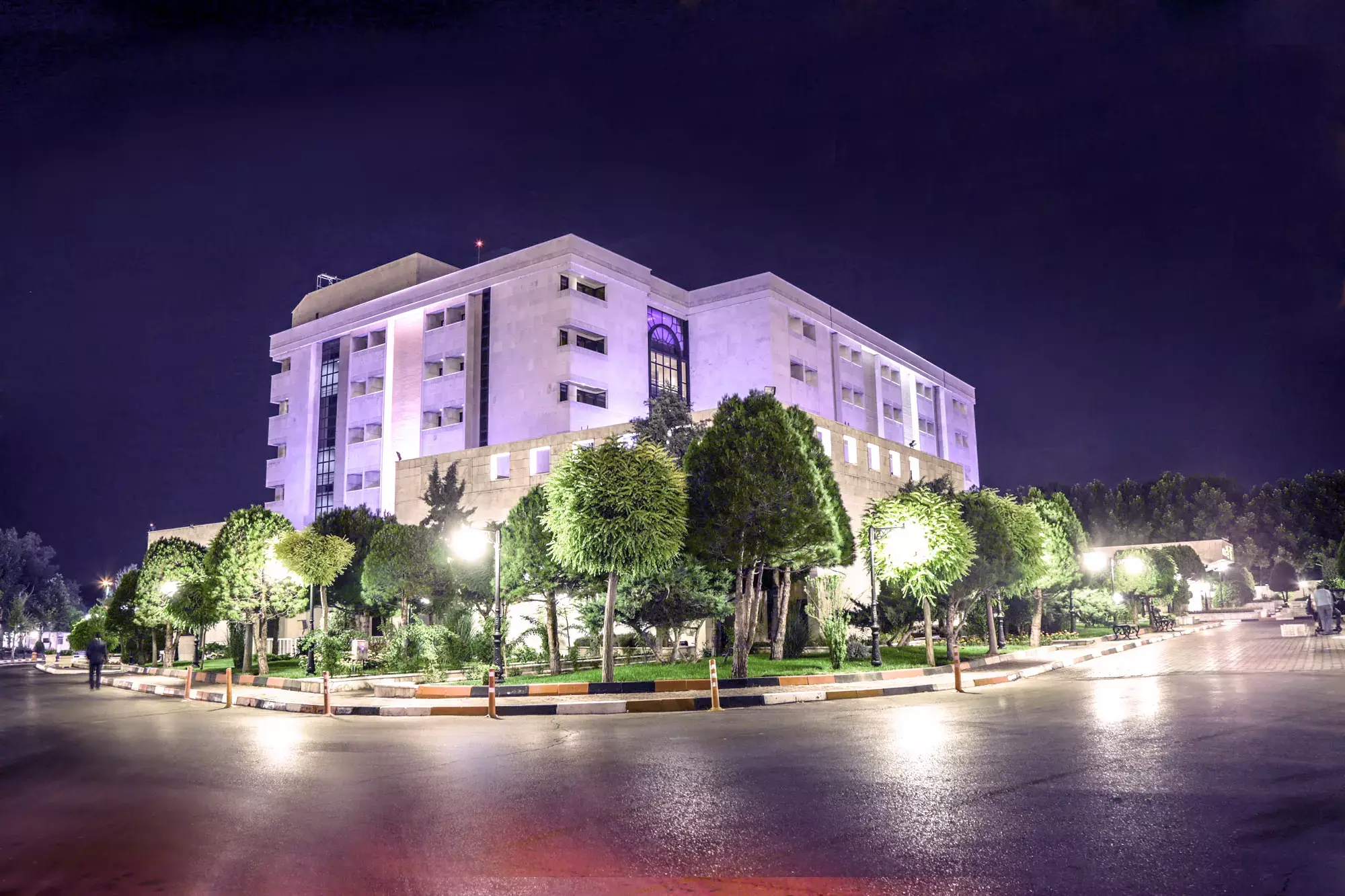 Alibaba https://cdn.alibaba.ir/ostorage/hotel-accommodation-images/69da04d91c3fc56fd6b86011_نما 00.webp